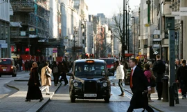 Nền kinh tế Anh rơi vào suy thoái 