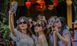 Lý do người Việt 'chê' du lịch nội địa, đổ xô đi nước ngoài 