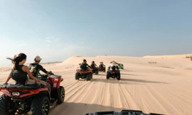 Chuyện nhớ đời khi đi xe địa hình vượt cồn cát ở Phan Thiết 