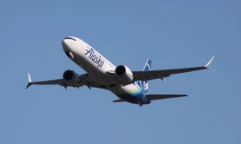 Mức bồi thường khổng lồ sau vụ máy bay Boeing 737 Max-9 bị bung cửa 