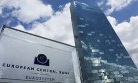 Ngân hàng Trung ương châu Âu bất ngờ báo lỗ 