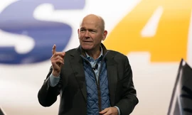 CEO Boeing từ chức sau sự cố nghiêm trọng