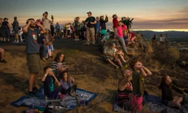 Người Mỹ 'nháo nhào' vì hiện tượng thiên văn hiếm có 