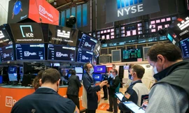Chứng khoán Mỹ ‘bùng nổ’ với kỷ lục mới