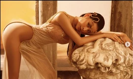 Chi Pu tung ảnh sexy nóng 'bỏng mắt'