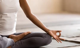 Bác sĩ chỉ cách giữ sức khỏe khi ngày nắng, đêm rét