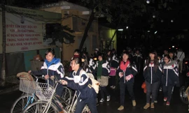 Điều xe đến trường phục vụ học sinh tan muộn