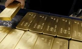 'Đột nhập' nhà máy sản xuất vàng thỏi lớn nhất nước Nga