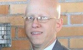 Thomas Sancomb, người đàn ông đột ngột cử động lại sau 1 giờ rơi vào tình trạng bất tỉnh, cơ thể đã lạnh ngắt.