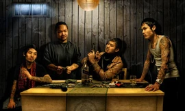 Lễ cắt máu ăn thề của hội viên Tam Hoàng.