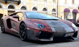 "Siêu bò" từng xuất hiện tại Saint Petersburg, Nga vào giữa năm 2014, nhưng biển số là của Estonia.