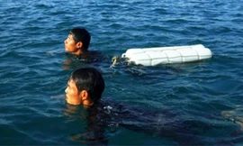 Chiến sĩ đặc công người nhái thuộc Lữ đoàn Đặc công 5 trong một buổi huấn luyện.