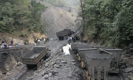 Vàng đen và những cơn sóng ngầm mang tên buôn lậu