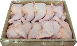 Thịt gà Mỹ giá rẻ đang được bán tràn lan trên thị trường.