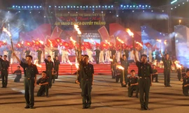 Dạ hội thanh niên “Âm vang bài ca quyết thắng”