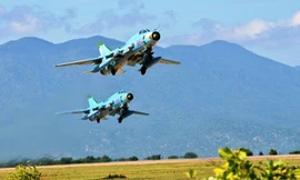 Su-22 thuộc biên chế Trung đoàn không quân 937 trong một chuyến huấn luyện. Ảnh: Quân đội nhân dân.