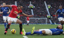 Falcao là tác giả bàn nâng tỷ số lên 2-0 cho M.U.