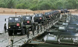 Khám phá xe cầu phao độc đáo của công binh Nga