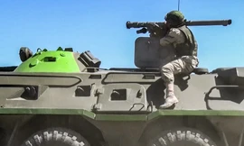 Tận thấy lính phòng không Nga, Trung Quốc 'tranh hùng'