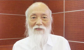 Phó Giáo sư Văn Như Cương.