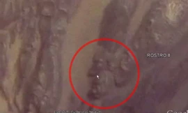 Hình ảnh giống khuôn mặt người đàn ông da đỏ đội mũ chiếc mũ kỳ lạ. Nguồn: YouTube.