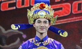 Có những năm làm xong, chúng tôi ôm nhau khó.