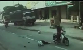 Đâm cụ già bất tỉnh giữa đường rồi tăng ga bỏ chạy