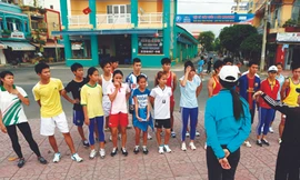 Xem các HLV luyện giò lần cuối