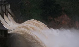 Đừng biến hồ thủy lợi thành quả 'bom nước'