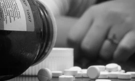 Mâu thuẫn với vợ, CSGT uống thuốc sâu tự tử