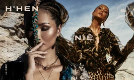 H'Hen Niê đẹp như nữ thần thiên nhiên trong bộ ảnh kết hợp cùng NTK Lê Thanh Hòa