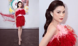 Sam khoe sắc vóc đỉnh cao trong mẫu thiết kế váy đính lông vũ cực kén dáng