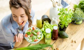 Cập nhật ngay tháp dinh dưỡng MỚI dành riêng cho con gái ở tuổi dậy thì!