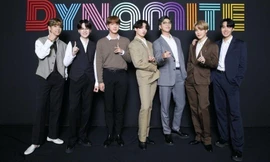 Tiết lộ của BigHit có thể hoãn việc nhập ngũ của Jin (BTS) tới 1 năm khiến netizen xôn xao