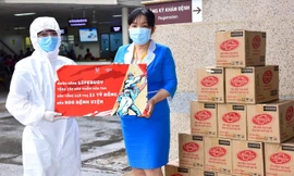 Lifebuoy tài trợ gói sản phẩm 11 tỷ đồng cho 500 bệnh viện, góp quỹ xây “Nhà chống lũ”
