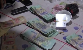 Bắt quả tang 38 đối tượng đang sát phạt trên chiếu bạc