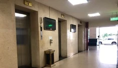 Khởi tố người đàn ông 65 tuổi dâm ô cháu bé ở thang máy chung cư