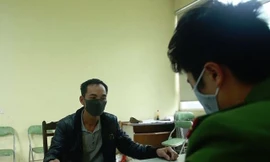 Cơ quan công an làm việc với người liên quan vụ việc.