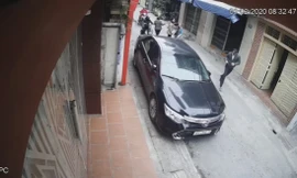 Kinh hoàng cảnh gã đàn ông lao vào nhà đâm chết cụ bà hàng xóm