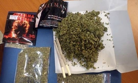 Khởi tố 2 học sinh liên quan đến ‘cỏ mỹ’