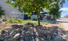 Vỉa hè bị bỏ quên nhiều năm giữa trung tâm thành phố Thanh Hóa