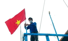 Thanh Hóa rà soát việc treo cờ Tổ quốc không đảm bảo tính tôn nghiêm