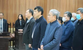 Tuyên phạt cựu Bí thư Tỉnh ủy Thanh Hóa 30 tháng tù cho hưởng án treo