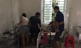 Hai người đàn ông nhảy xuống sông cứu hai cháu bé bị đuối nước ở Thanh Hóa