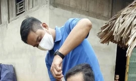 Về tận bản cắt tóc miễn phí cho người dân có hoàn cảnh khó khăn