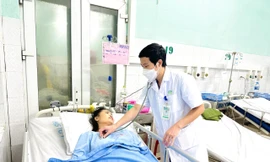 Thanh Hoá: Cứu người phụ nữ ngừng tim do điện giật