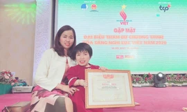 Hai tấm gương khuyết tật được vinh danh 'Tỏa sáng nghị lực Việt năm 2020'