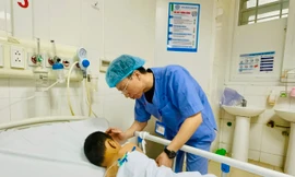 Thanh Hóa: Diễn biến mới nhất về sức khoẻ của hai trẻ hôn mê, nguy kịch sau khi ăn bim bim 