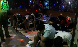 Tước danh hiệu công an nhân dân, tạm giữ hình sự thượng uý CSGT tổ chức, sử dụng ma tuý