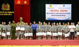 Tư vấn kỹ năng sống cho phạm nhân độ tuổi thanh niên